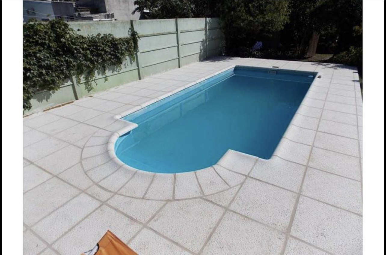 Continuidad entre borde y terraza, muestra de Losetas Chile